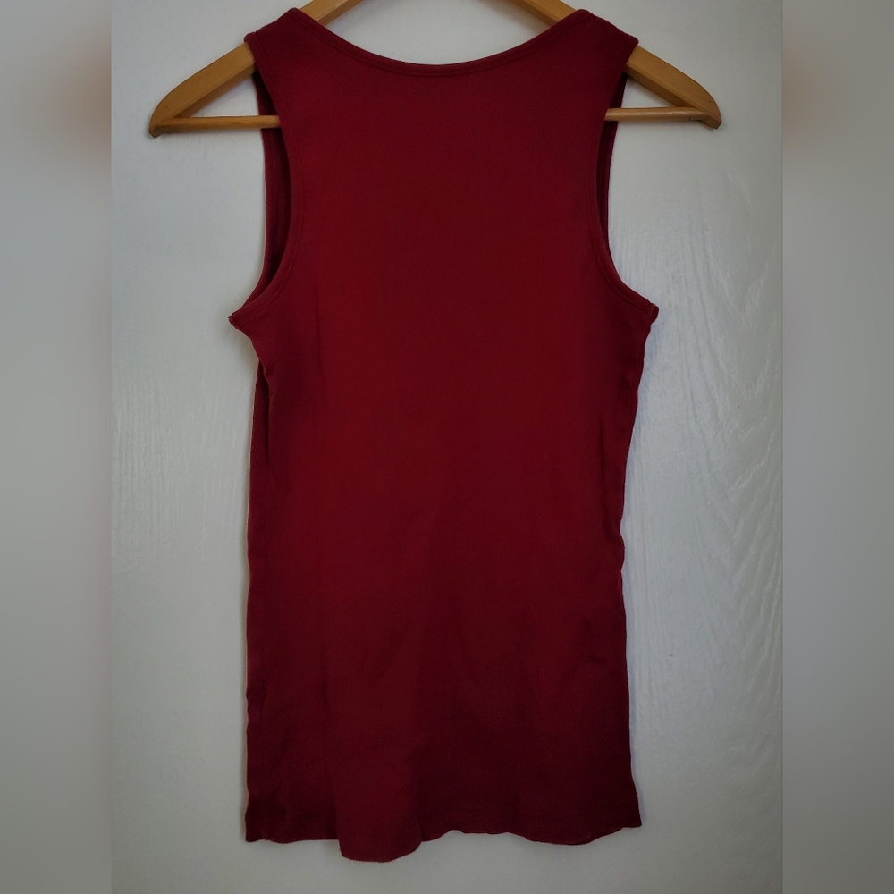 VS Tank Top - Picture 3 of 4
